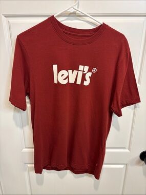 Levi's Red Short Sleeve Logo Crew Tee
